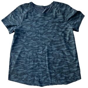 Lululemon Camouflage Lightweight Stretch Short Sleeve Relaxed Fit T-Shirt